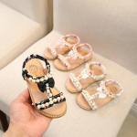 Sandalias blancas de perlas con perlas para bebé 