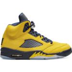 Sneakers altas amarillos de goma vintage Jordan para mujer 