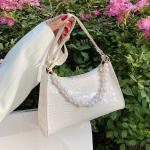 Bolsos baguette blancos de sintético cocodrilo con perlas para mujer 