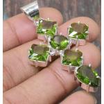Cadenas verdes de metal hechas a mano para mujer 