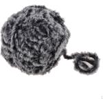 Sombreros grises de lana con crochet 