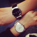 Relojes blancos de cuero de pulsera Cuarzo digital para mujer 
