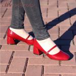 Zapatos rojos de charol con plataforma de otoño con tacón cuadrado con hebilla de punta cuadrada con tacón de 5 a 7cm informales talla 33 para mujer 