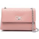 Bolsos al hombro estampados rosas de poliester plegables con logo Calvin Klein de materiales sostenibles para mujer 