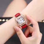 Relojes rojos de acero inoxidable de pulsera Cuarzo analógicos para mujer 