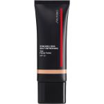 Bases fluidas con cobertura ligera Shiseido textura líquida para mujer 