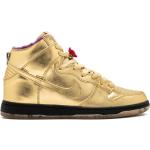Compra Zapatos dorados Nike | Tendencias 2023 en Shopalike.es